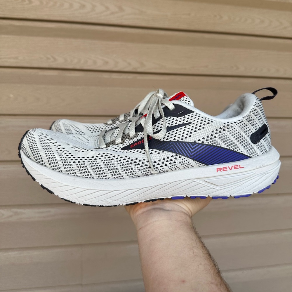 Brooks Revel 6 Dawn Blue Cayenne running shoes